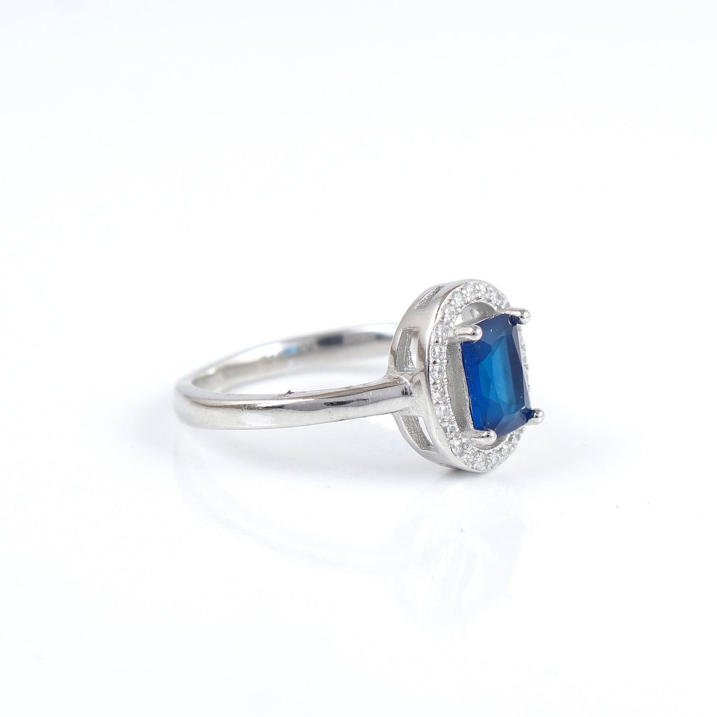 Cushion cut sapphire silver ring
